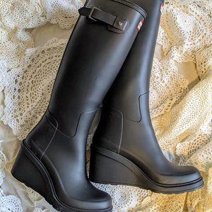 hunter wedge rain boots